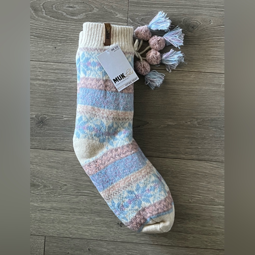 NWT Muk Luks Luxe Cottage Collection Wool Blend Slippers. Fits Sizes 6-10